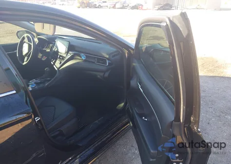 2022 Toyota Camry Se z USA, uszkodzony, nr VIN 4T1S11AK2NU683150